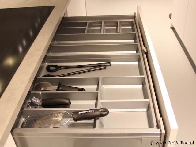 Nobilia eilandkeuken met apparatenwand touch - afbeelding 3 van  43