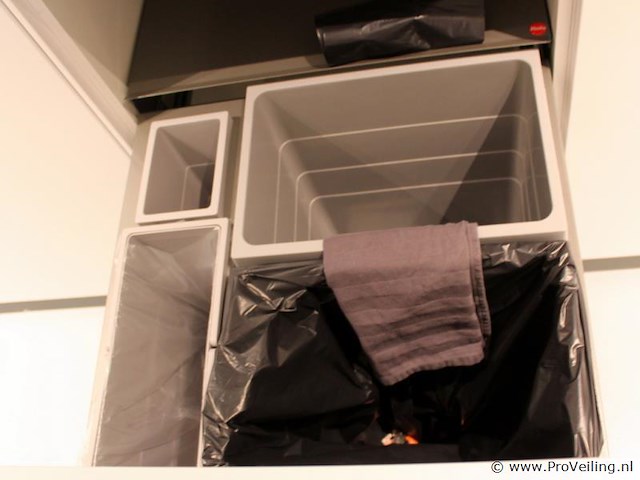 Nobilia eilandkeuken met apparatenwand touch - afbeelding 16 van  43