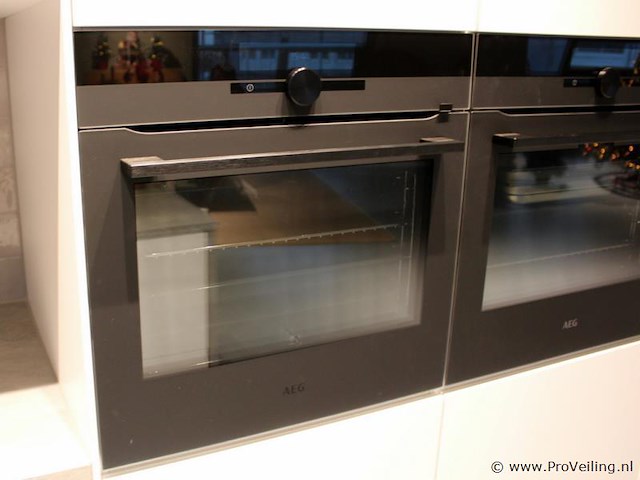 Nobilia eilandkeuken met apparatenwand touch - afbeelding 26 van  43