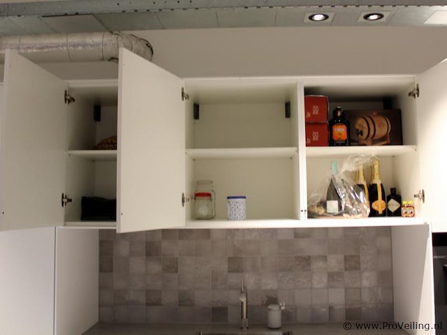 Nobilia eilandkeuken met apparatenwand touch - afbeelding 37 van  43