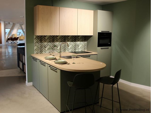 Nobilia eilandkeuken met hoek - afbeelding 1 van  33
