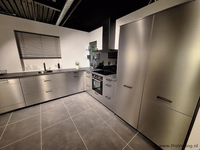 Nobilia inox - hoekkeuken - afbeelding 2 van  11