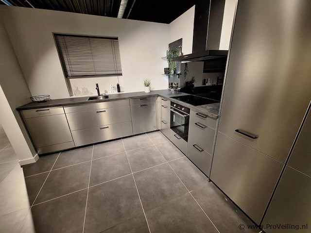 Nobilia inox - hoekkeuken - afbeelding 3 van  11