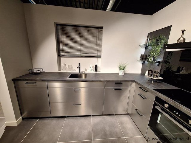 Nobilia inox - hoekkeuken - afbeelding 6 van  11