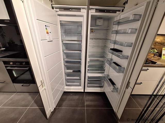 Nobilia inox - hoekkeuken - afbeelding 11 van  11