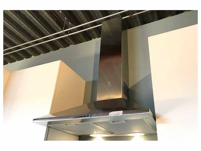 Nobilia laser alpin mat wit hoek keuken - afbeelding 12 van  15