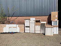 Nobilia laser mat wit eiland keuken - afbeelding 21 van  28