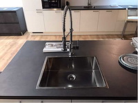 Nobilia laser mat wit eiland keuken - afbeelding 26 van  29