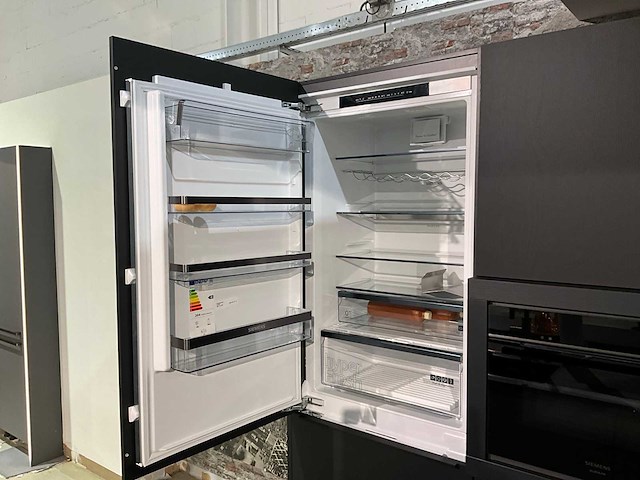 Nobilia oberon keukeneiland met achterwand - afbeelding 31 van  51
