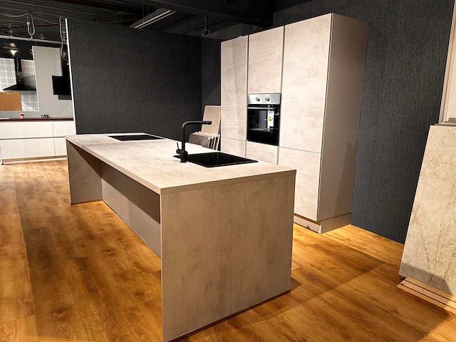 Nobilia riva decor beton grijs eiland keuken - afbeelding 19 van  21