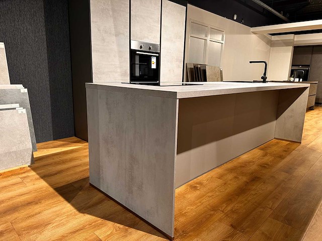 Nobilia riva decor beton grijs eiland keuken - afbeelding 19 van  21