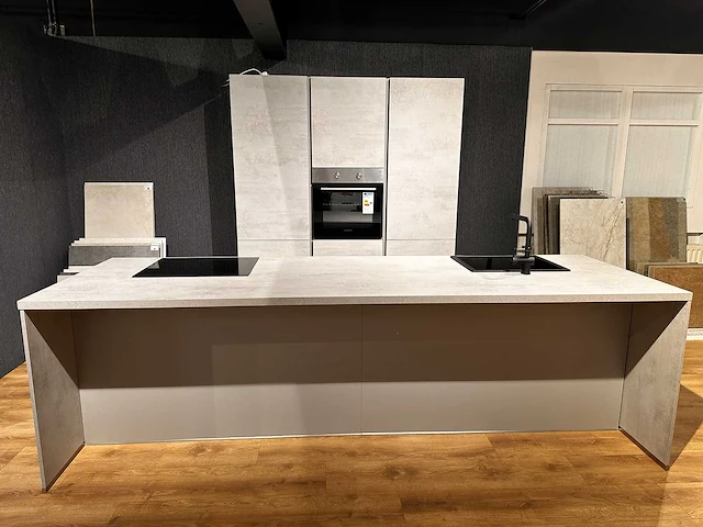Nobilia riva decor beton grijs eiland keuken - afbeelding 1 van  21