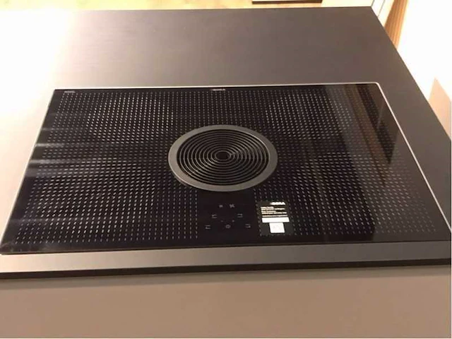 Nobilia structura eiken nero met wit eiland keuken - afbeelding 7 van  32