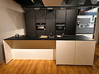 Nobilia structura eiken nero met wit eiland keuken - afbeelding 14 van  19
