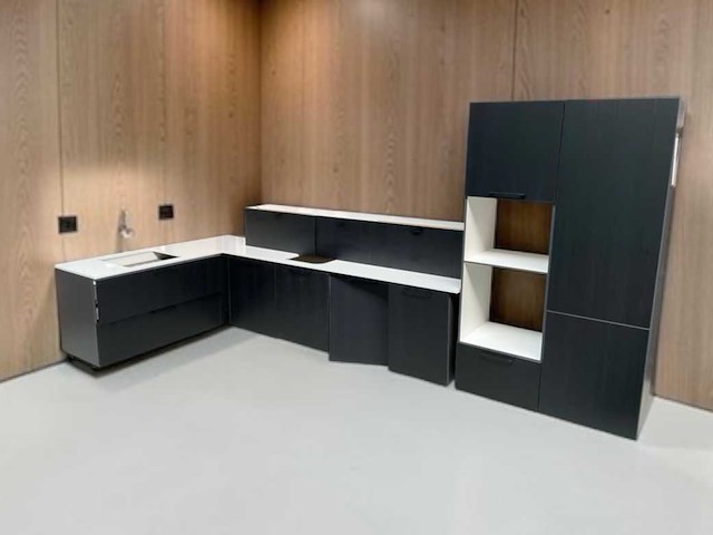 Nobilia toronto eiken decor keukenopstelling met composiet blad - afbeelding 1 van  14