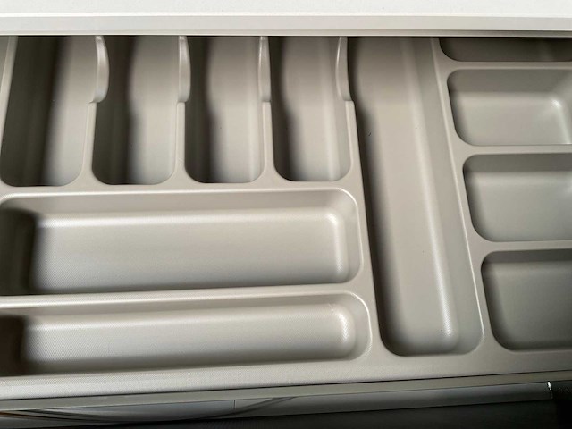 Nobilia toronto eiken decor keukenopstelling met composiet blad - afbeelding 6 van  11