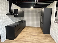 Nobilia touch supermat zwart parallel keuken