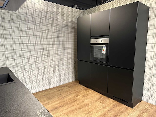 Nobilia touch supermat zwart parallel keuken - afbeelding 24 van  27