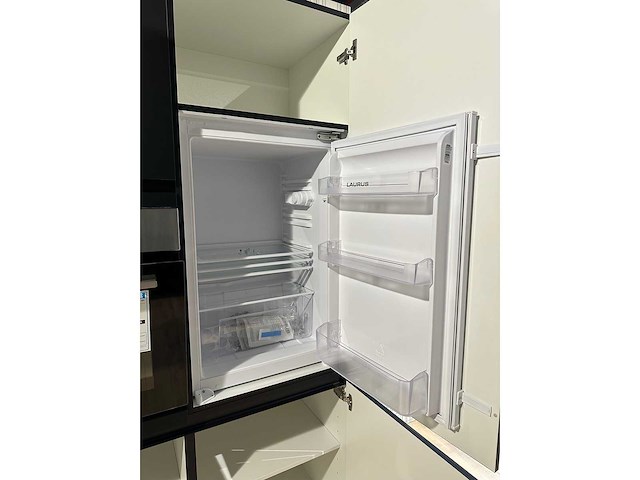 Nobilia touch supermat zwart parallel keuken - afbeelding 9 van  27