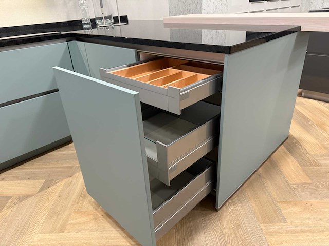 Nobillia - showroomkeuken met pelgrim apparatuur - afbeelding 13 van  40