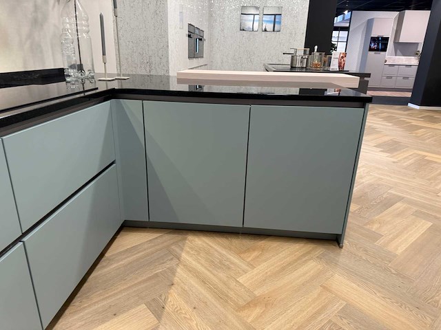 Nobillia - showroomkeuken met pelgrim apparatuur - afbeelding 15 van  40