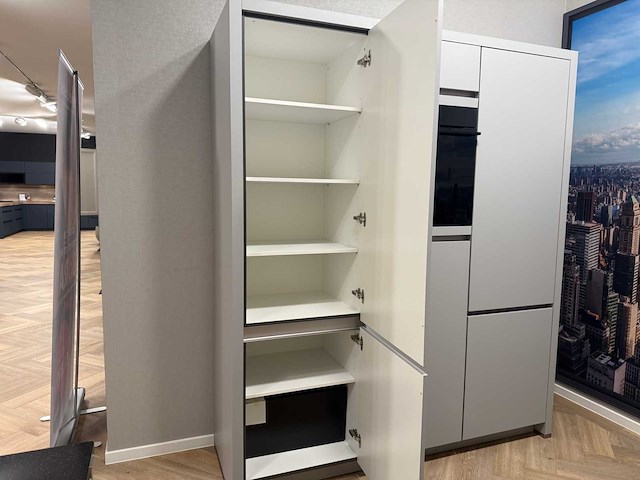 Nobillia - showroomkeuken met pelgrim apparatuur - afbeelding 36 van  40