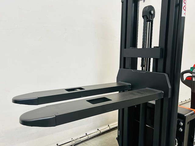 Noblelift - 2024 - pse16l46 - stapelaar 4.6m - afbeelding 10 van  10