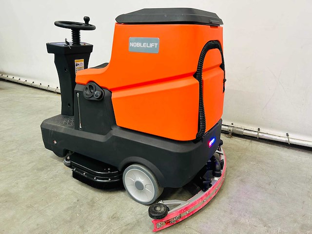 Noblelift - 2025 - nr810 - zit schrobmachine - afbeelding 7 van  13