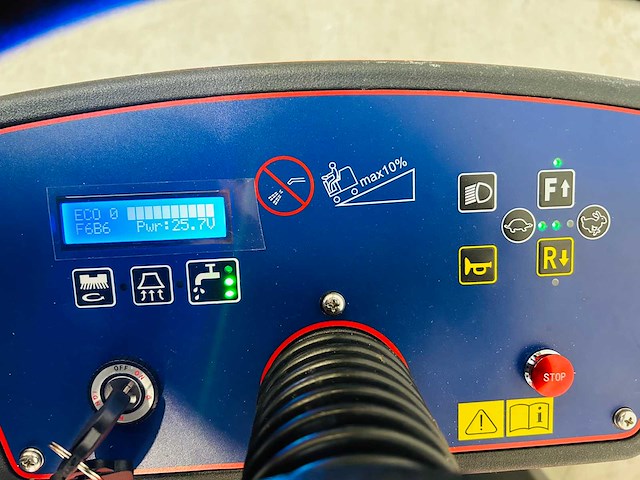 Noblelift - 2025 - nr810 - zit schrobmachine - afbeelding 10 van  13