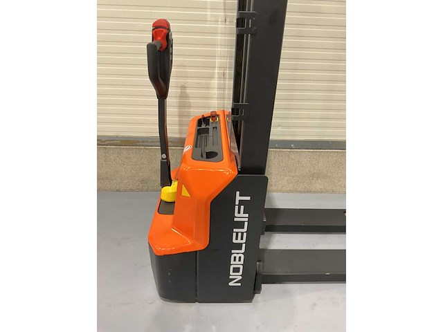 Noblelift - 2026 - 2900 - stapelaar - afbeelding 2 van  19