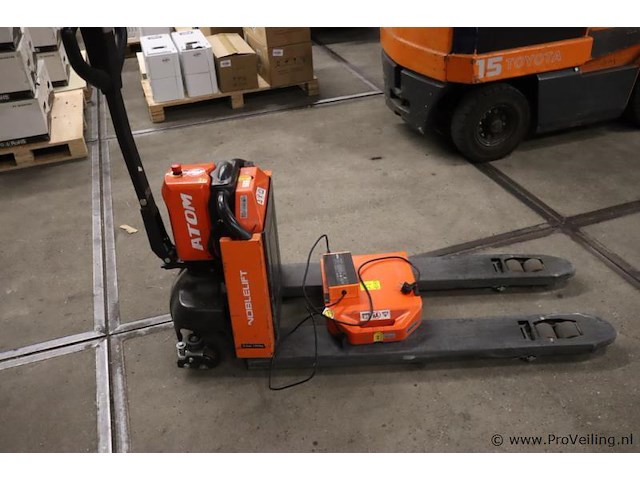 Noblelift atom elektrische pallettruck pte15q2-b jb0605208fp20ldh - afbeelding 1 van  12