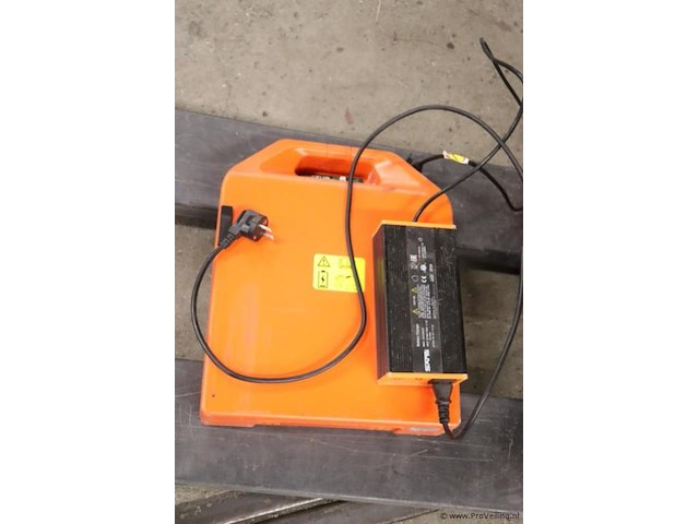 Noblelift atom elektrische pallettruck pte15q2-b jb0605208fp20ldh - afbeelding 11 van  12