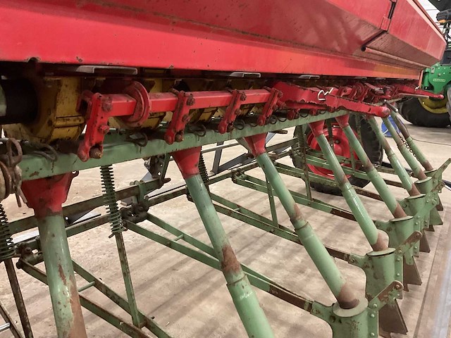 Nodet zaaimachine - afbeelding 6 van  12