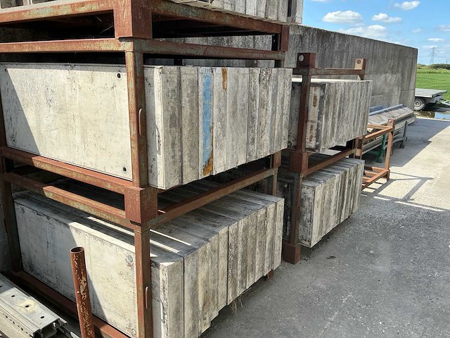 Noe partij aluminium bekistingsmateriaal 800m2 - afbeelding 30 van  39