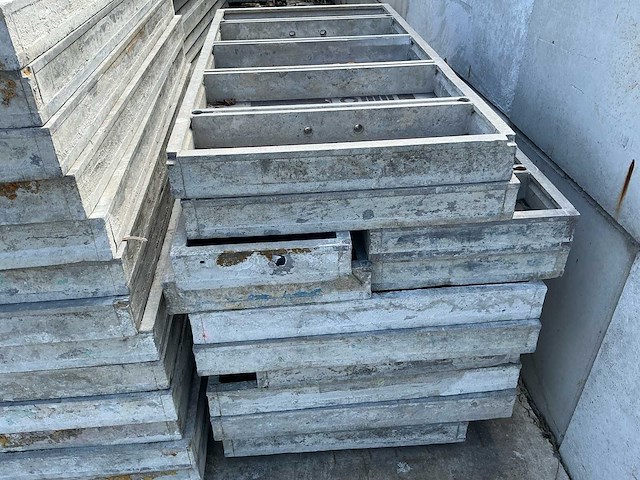 Noe partij aluminium bekistingsmateriaal 800m2 - afbeelding 23 van  39