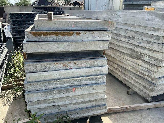 Noe partij aluminium bekistingsmateriaal 800m2 - afbeelding 35 van  39