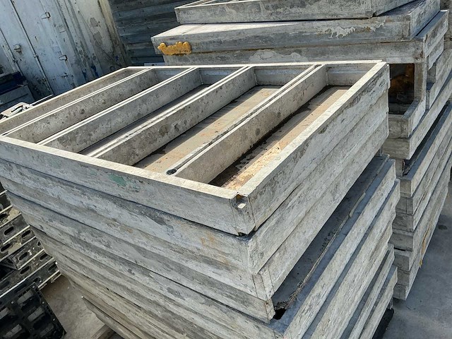 Noe partij aluminium bekistingsmateriaal 800m2 - afbeelding 36 van  39