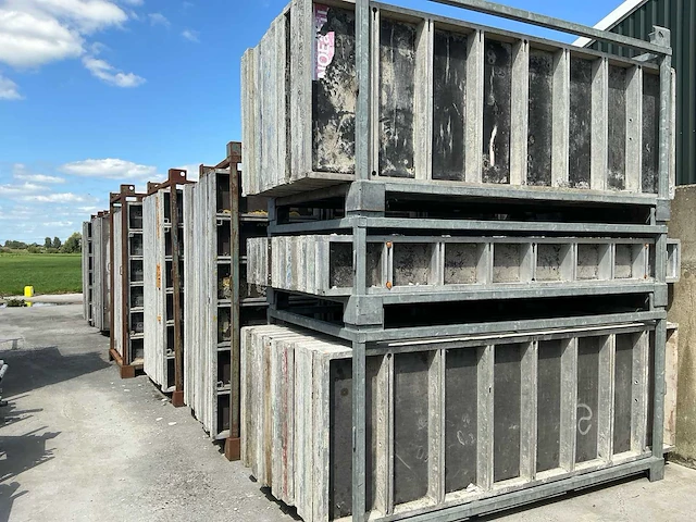 Noe partij aluminium bekistingsmateriaal 800m2 - afbeelding 38 van  39
