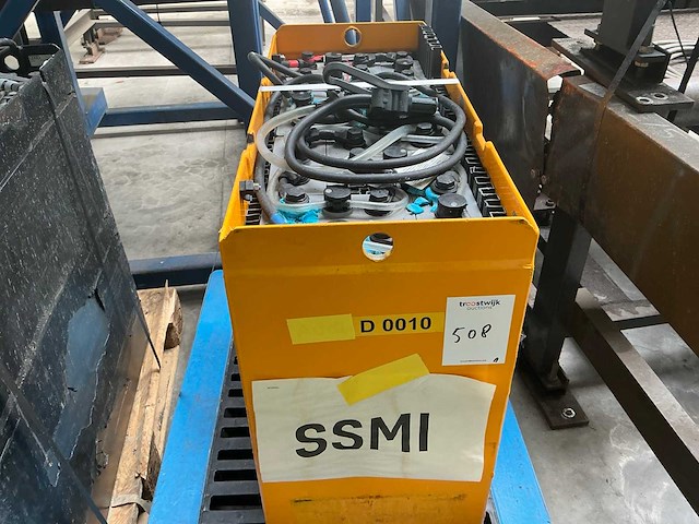 Nog steeds 24v 4pzs620 batterij - afbeelding 2 van  2