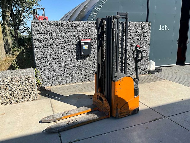 Nog steeds elektrische pallettrucks - afbeelding 1 van  5