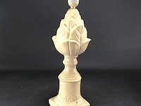 Nog zo'n lelijke gipsen maiskolf als lampvoet