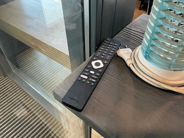 Nokia - smart televisie met wandbeugel - afbeelding 3 van  3