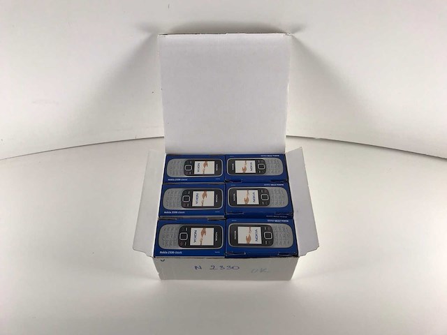 Nokia (2330) classic silver black mobile phones (new) (6x) - afbeelding 1 van  9