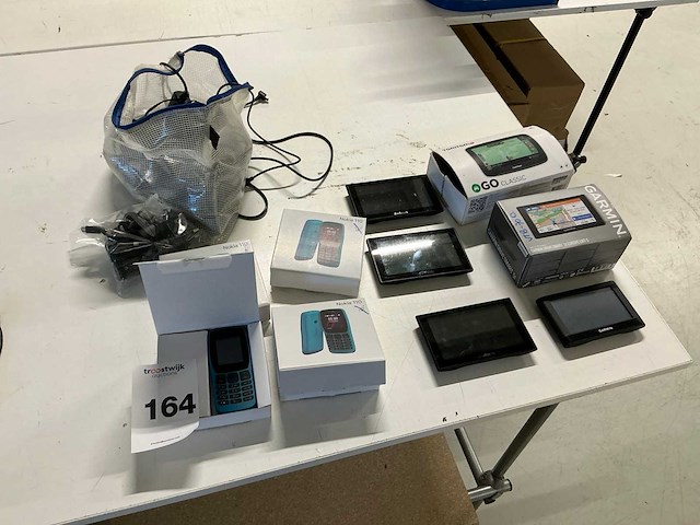 Nokia / tomtom navigatie en mobiele telefoons - afbeelding 1 van  5