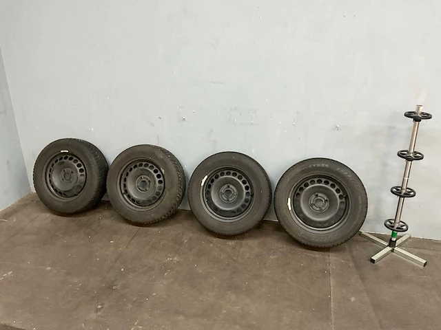 Nokia tyres - wr snowproof - autobanden (4x) - afbeelding 3 van  10
