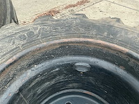 Nokian excavator bandenset voor graafmachine - afbeelding 8 van  9