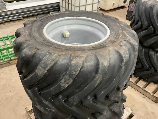 Nokian excavator landbouw wiel (2x) - afbeelding 2 van  5