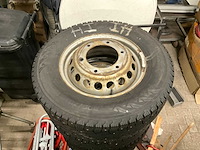 Nokian hakkapeliitta c3 205/75r16c band met velg (6x) - afbeelding 3 van  3