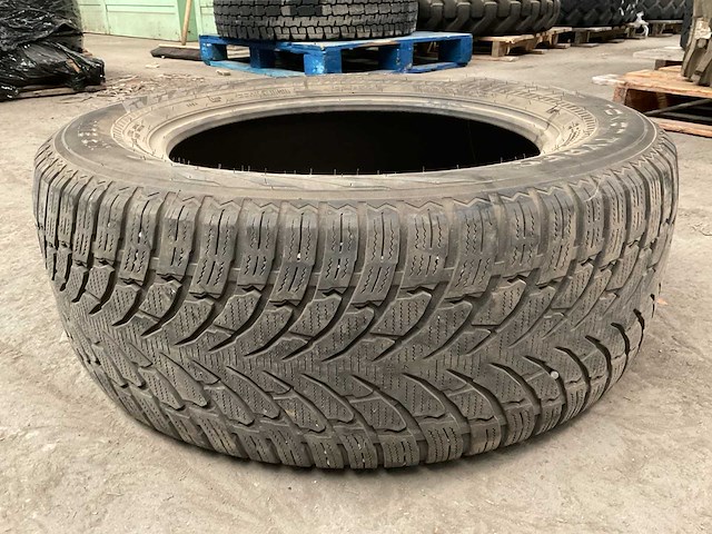 Nokian tyres band - afbeelding 1 van  3