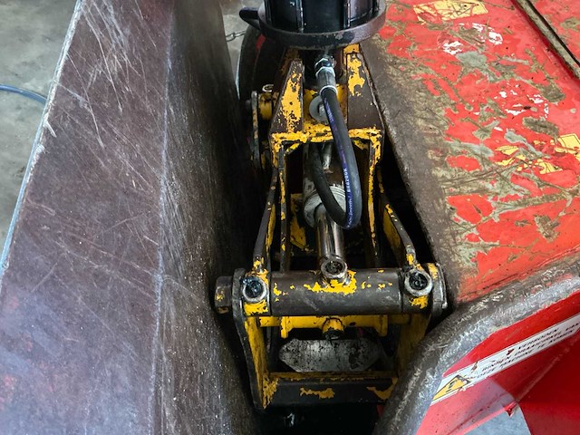 Nokka tp 960 ph pto houtversnipperaar met houtkraan – ø 280 mm – 1600 kg - afbeelding 4 van  23